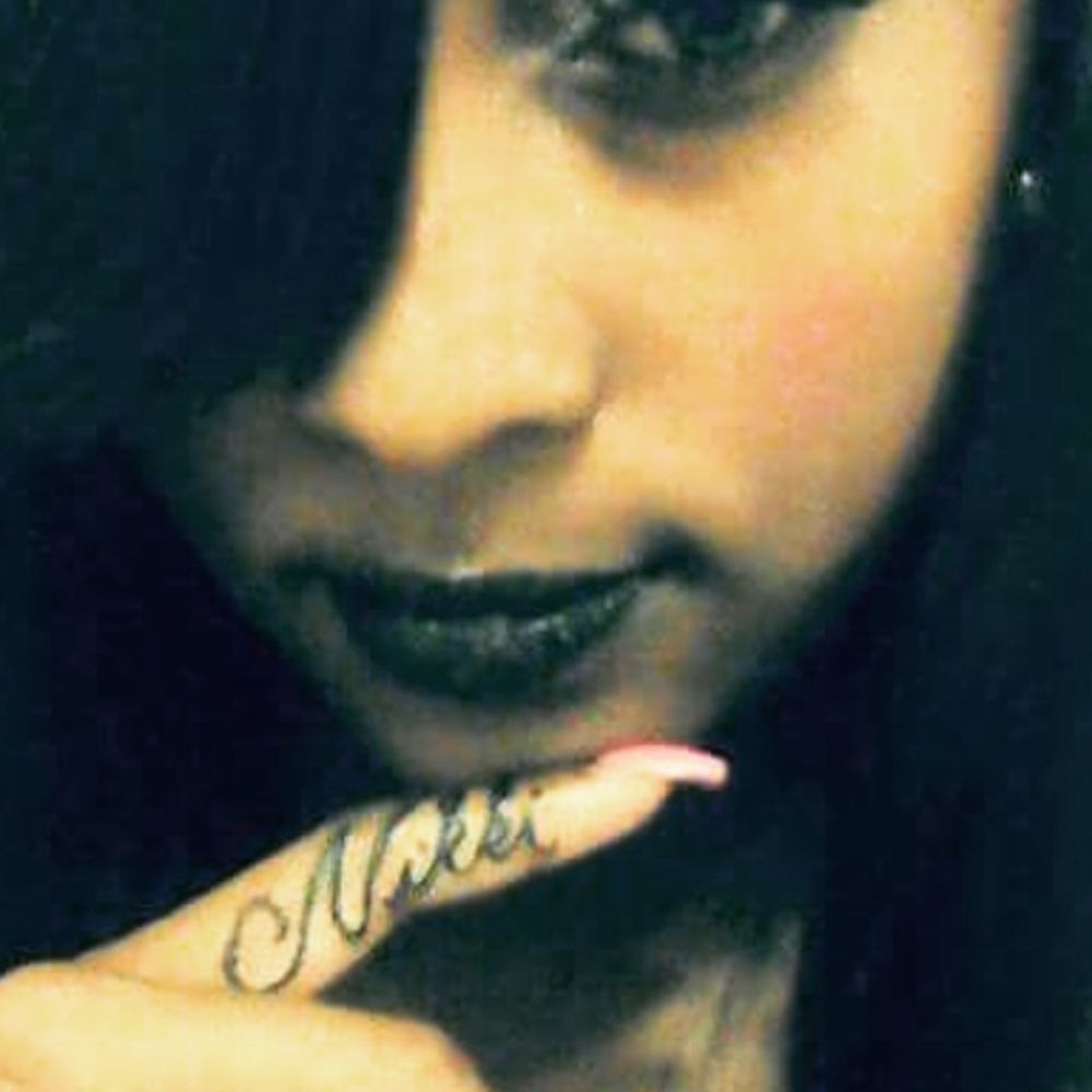 Meet your Posher, Nikki